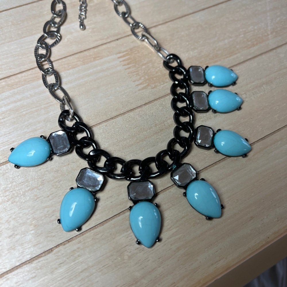 Black & Blue Necklace !